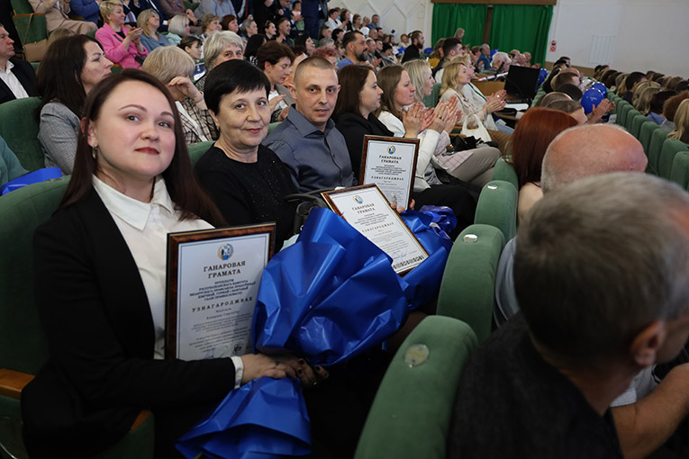 праздничный концерт ,посвященный Дню химика, 2025, фото