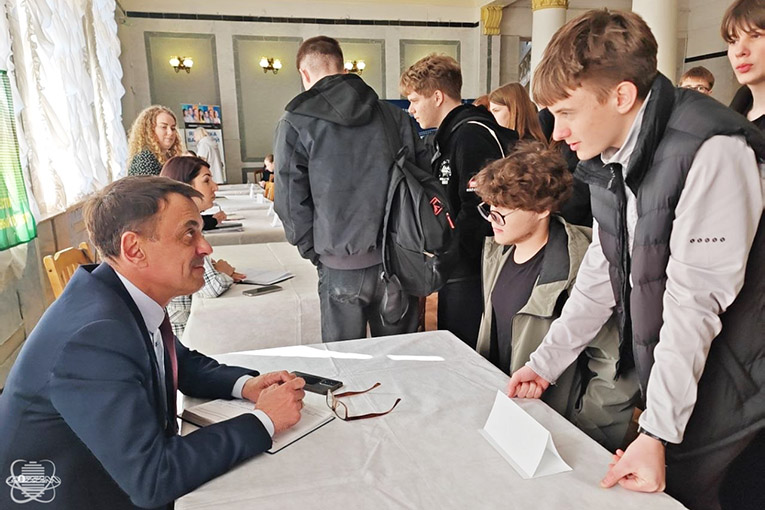 ярмарка вакансий, 2026, фото